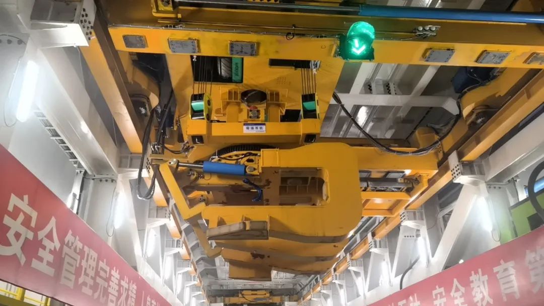 匠心制造 AG贵宾会UNI800助力大国重器钢铁“穿山甲” 匠心制造 AG贵宾会UNI800助力大国重器钢铁“穿山甲”