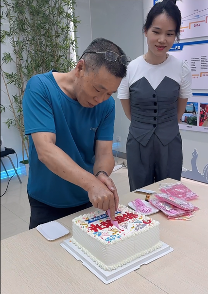 莫道桑榆晚 为霞尚满天|2024AG贵宾会退休员工欢送会 莫道桑榆晚 为霞尚满天|2024AG贵宾会退休员工欢送会